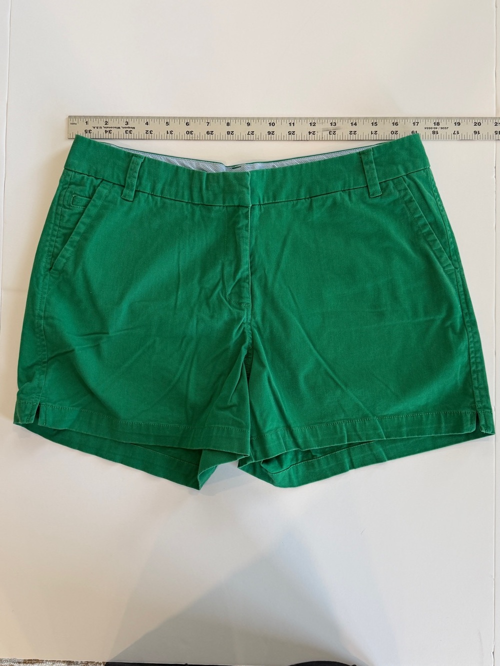crown & ivy Green Women's Shorts Size 12